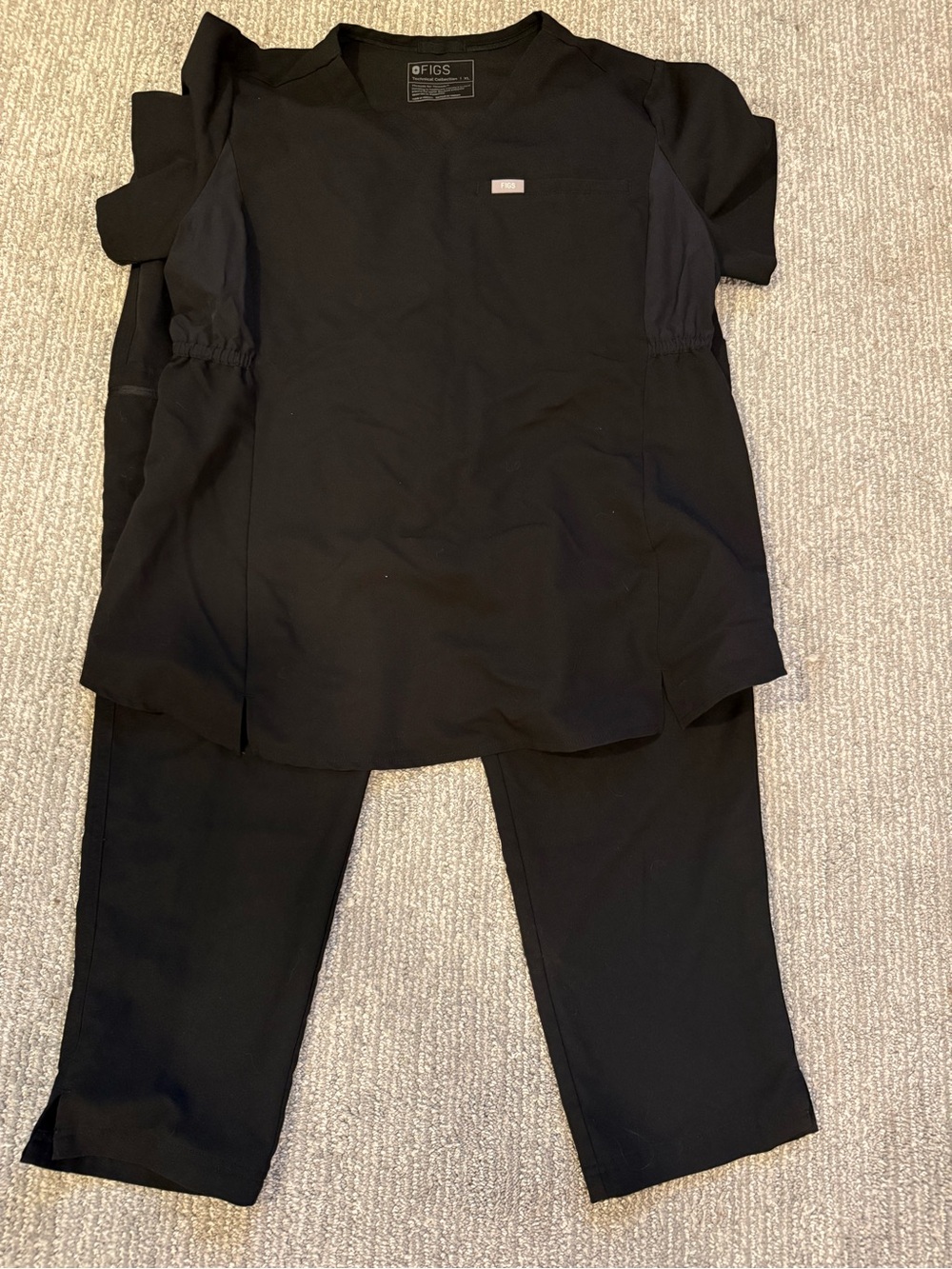 FIGS Technical Collection Black Scrub Set XL Kade Cargo Pants V Neck Top